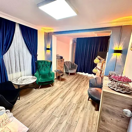 Golden Boutique Taksim 3*