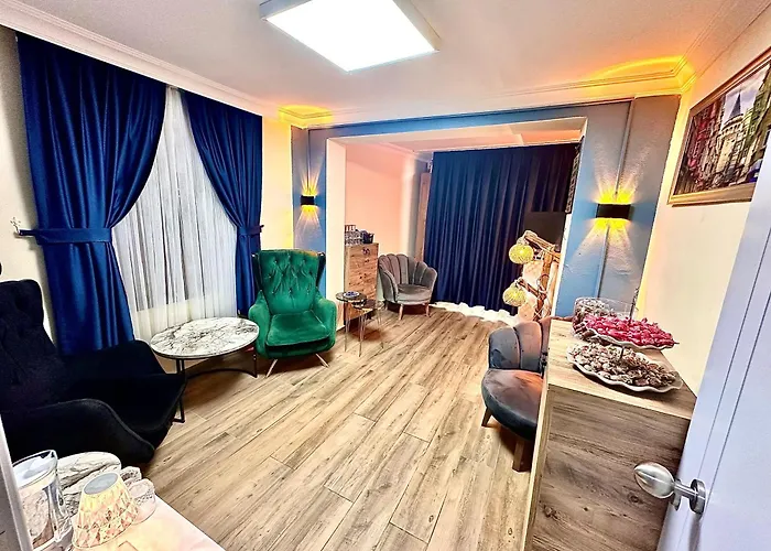 Golden Boutique Taksim 3*